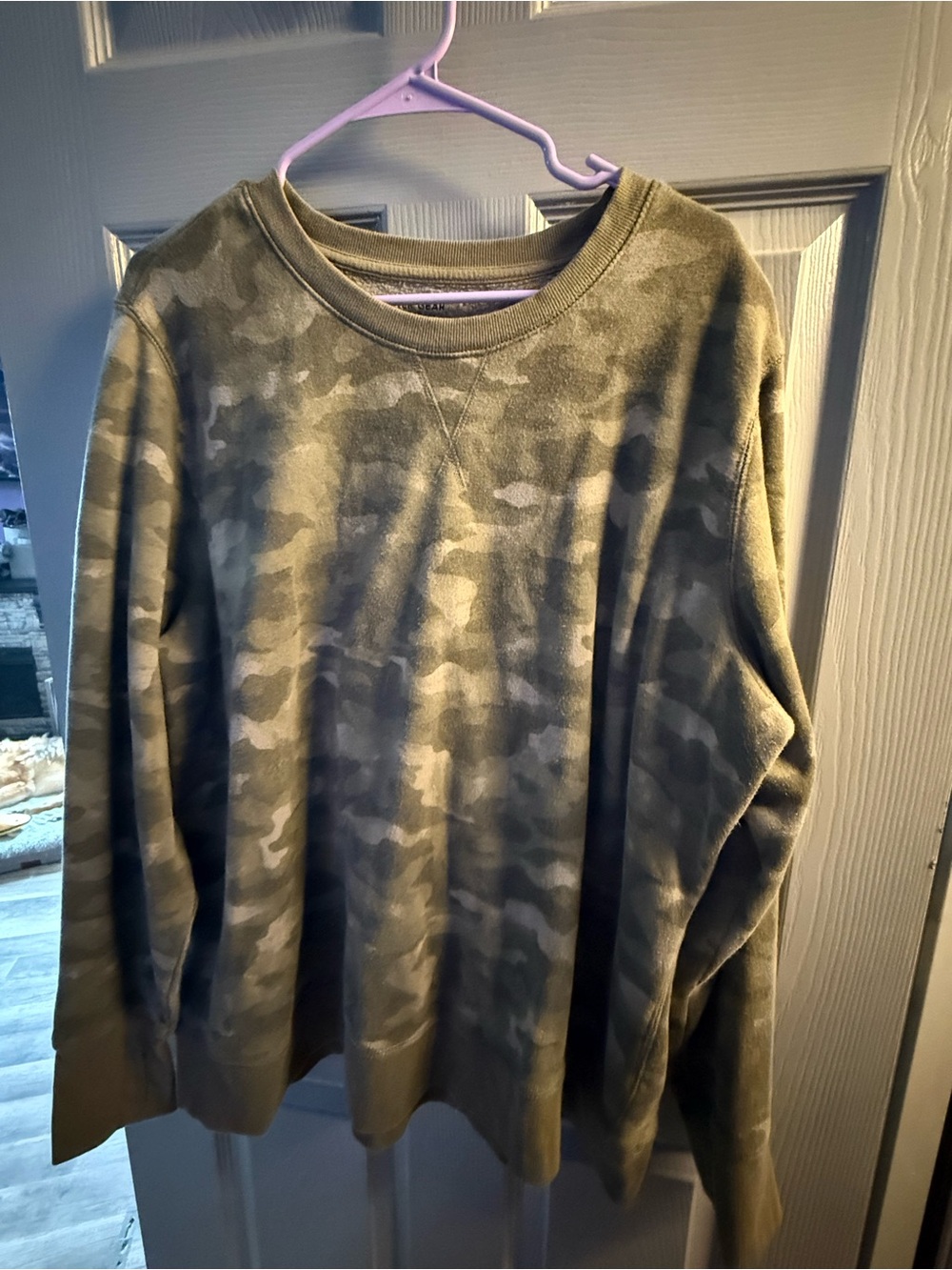 tek gear Olive Camo Crewneck Sweatshirt
